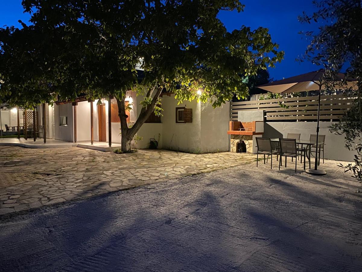 V-suites Apartment Potos